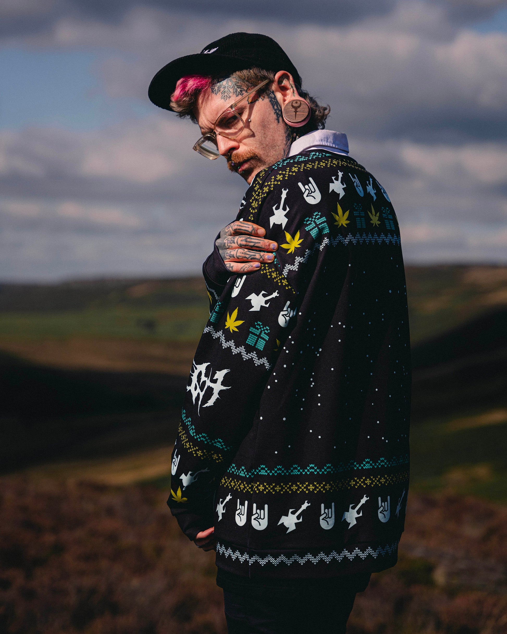 Puffing Around The Christmas Tree Sweater - Blegh Hats